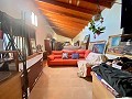 Groot mooi huis in een gehucht in Yecla in Spanish Fincas
