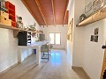 Groot mooi huis in een gehucht in Yecla in Spanish Fincas