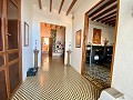 Groot mooi huis in een gehucht in Yecla in Spanish Fincas