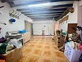 Groot mooi huis in een gehucht in Yecla in Spanish Fincas
