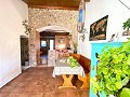 Groot mooi huis in een gehucht in Yecla in Spanish Fincas