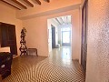 Groot mooi huis in een gehucht in Yecla in Spanish Fincas