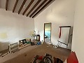 Villa de 4 dormitorios y 2 baños y casa de madera de 4 dormitorios y 2 baños en venta en La Romana. in Spanish Fincas