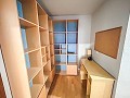 Piso de 3 Habitaciones en Villena con Ubicación Inmejorable in Spanish Fincas