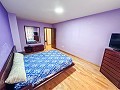 Piso de 3 Habitaciones en Villena con Ubicación Inmejorable in Spanish Fincas
