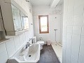 Gran Proyecto de Reforma con Opción de Comercio y 2 Apartamentos in Spanish Fincas