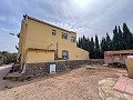 Gezellig landhuis met zwembad in Sax in Spanish Fincas
