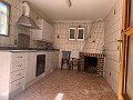 4-slaapkamerwoning met ruimte voor een zwembad in Spanish Fincas