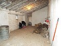 Casa adosada de 4 dormitorios y 2 plantas en Ayora in Spanish Fincas