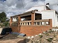 Superbe maison de campagne avec 4 chambres et terrain de 20 000 m2 in Spanish Fincas