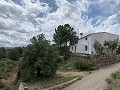 Superbe maison de campagne avec 4 chambres et terrain de 20 000 m2 in Spanish Fincas