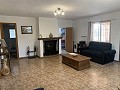 Superbe maison de campagne avec 4 chambres et terrain de 20 000 m2 in Spanish Fincas