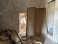Maison à rénover avec 3 chambres et espace pour piscine in Spanish Fincas