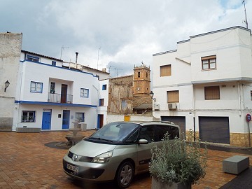 Lovely townhouse with 3 Bedrooms 2 Bathrooms