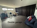 Instapklare moderne villa met 5 slaapkamers in Sax, Alicante in Spanish Fincas