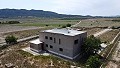 Schitterende, 70% afgewerkte nieuwbouwvilla met 7 slaapkamers en 4 badkamers te koop in Salinas. in Spanish Fincas