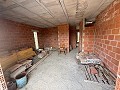 Schitterende, 70% afgewerkte nieuwbouwvilla met 7 slaapkamers en 4 badkamers te koop in Salinas. in Spanish Fincas
