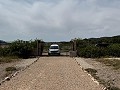 Schitterende, 70% afgewerkte nieuwbouwvilla met 7 slaapkamers en 4 badkamers te koop in Salinas. in Spanish Fincas