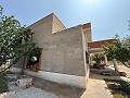 Schitterende, 70% afgewerkte nieuwbouwvilla met 7 slaapkamers en 4 badkamers te koop in Salinas. in Spanish Fincas