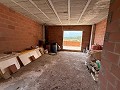 Schitterende, 70% afgewerkte nieuwbouwvilla met 7 slaapkamers en 4 badkamers te koop in Salinas. in Spanish Fincas