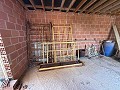 Schitterende, 70% afgewerkte nieuwbouwvilla met 7 slaapkamers en 4 badkamers te koop in Salinas. in Spanish Fincas