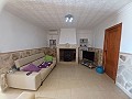 Schönes Landhaus mit 3 Schlafzimmern und 1 Bad in Torre del Rico. in Spanish Fincas