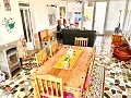 Instapklare moderne villa met 5 slaapkamers in Sax, Alicante met zwembad in Spanish Fincas