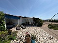 Instapklare moderne villa met 5 slaapkamers in Sax, Alicante met zwembad in Spanish Fincas