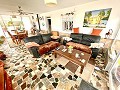 Instapklare moderne villa met 5 slaapkamers in Sax, Alicante met zwembad in Spanish Fincas