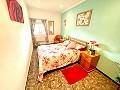 Instapklare moderne villa met 5 slaapkamers in Sax, Alicante met zwembad in Spanish Fincas