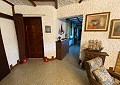 Prachtige traditionele villa met 5 slaapkamers en 2 badkamers op 140.000 m2 bos in Sax in Spanish Fincas