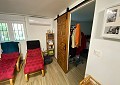 Prachtige traditionele villa met 5 slaapkamers en 2 badkamers op 140.000 m2 bos in Sax in Spanish Fincas