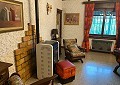 Prachtige traditionele villa met 5 slaapkamers en 2 badkamers op 140.000 m2 bos in Sax in Spanish Fincas
