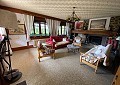 Prachtige traditionele villa met 5 slaapkamers en 2 badkamers op 140.000 m2 bos in Sax in Spanish Fincas