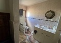 Casa de campo de 3 dormitorios con un apartamento anexo de 2 dormitorios más un estudio de 1 dormitorio en Sax. in Spanish Fincas