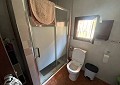 Casa de campo de 3 dormitorios con un apartamento anexo de 2 dormitorios más un estudio de 1 dormitorio en Sax. in Spanish Fincas