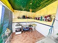Charmante maison jumelée de deux étages à Cox, Alicante in Spanish Fincas