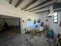 Gran oportunidad de casa de campo en las afueras de Pinoso in Spanish Fincas