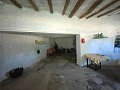 Gran oportunidad de casa de campo en las afueras de Pinoso in Spanish Fincas