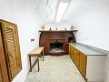 Ruime grotwoning van 230 m² met bergzicht nabij Pinoso in Spanish Fincas