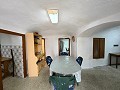 Ruime grotwoning van 230 m² met bergzicht nabij Pinoso in Spanish Fincas