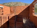 Gran parcela con construcción incompleta in Spanish Fincas