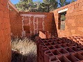 Gran parcela con construcción incompleta in Spanish Fincas
