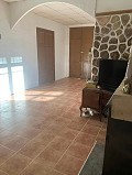 Schöne, netzunabhängige Finca mit 4 Schlafzimmern und 1 Bad in Almansa. in Spanish Fincas