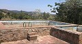 Schöne, netzunabhängige Finca mit 4 Schlafzimmern und 1 Bad in Almansa. in Spanish Fincas