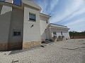 Schöne Villa mit 6 Schlafzimmern und 5 Bädern in Pinoso. in Spanish Fincas