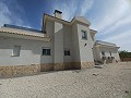 Schöne Villa mit 6 Schlafzimmern und 5 Bädern in Pinoso. in Spanish Fincas