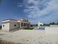 Schöne Villa mit 6 Schlafzimmern und 5 Bädern in Pinoso. in Spanish Fincas