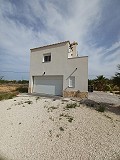 Schöne Villa mit 6 Schlafzimmern und 5 Bädern in Pinoso. in Spanish Fincas