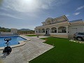 Schöne Villa mit 6 Schlafzimmern und 5 Bädern in Pinoso. in Spanish Fincas
